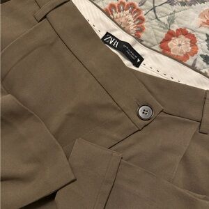 Runs little bit bigger 
Size M